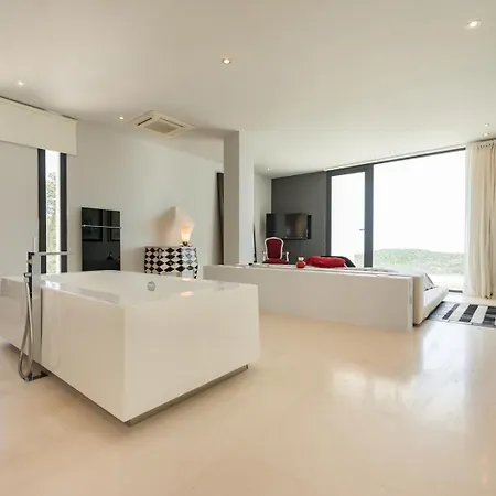 Luxury With Private Pool, Ibiza 1267 Villa *
