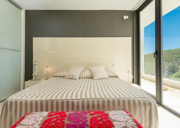 Willa Luxury With Private Pool, Ibiza 1267 *