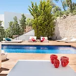 Vila Luxury With Private Pool, Ibiza 1267 *